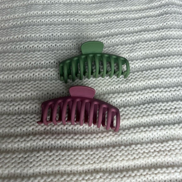 Green & Pink Hair Claw Clips (2) - Picture 3 of 3